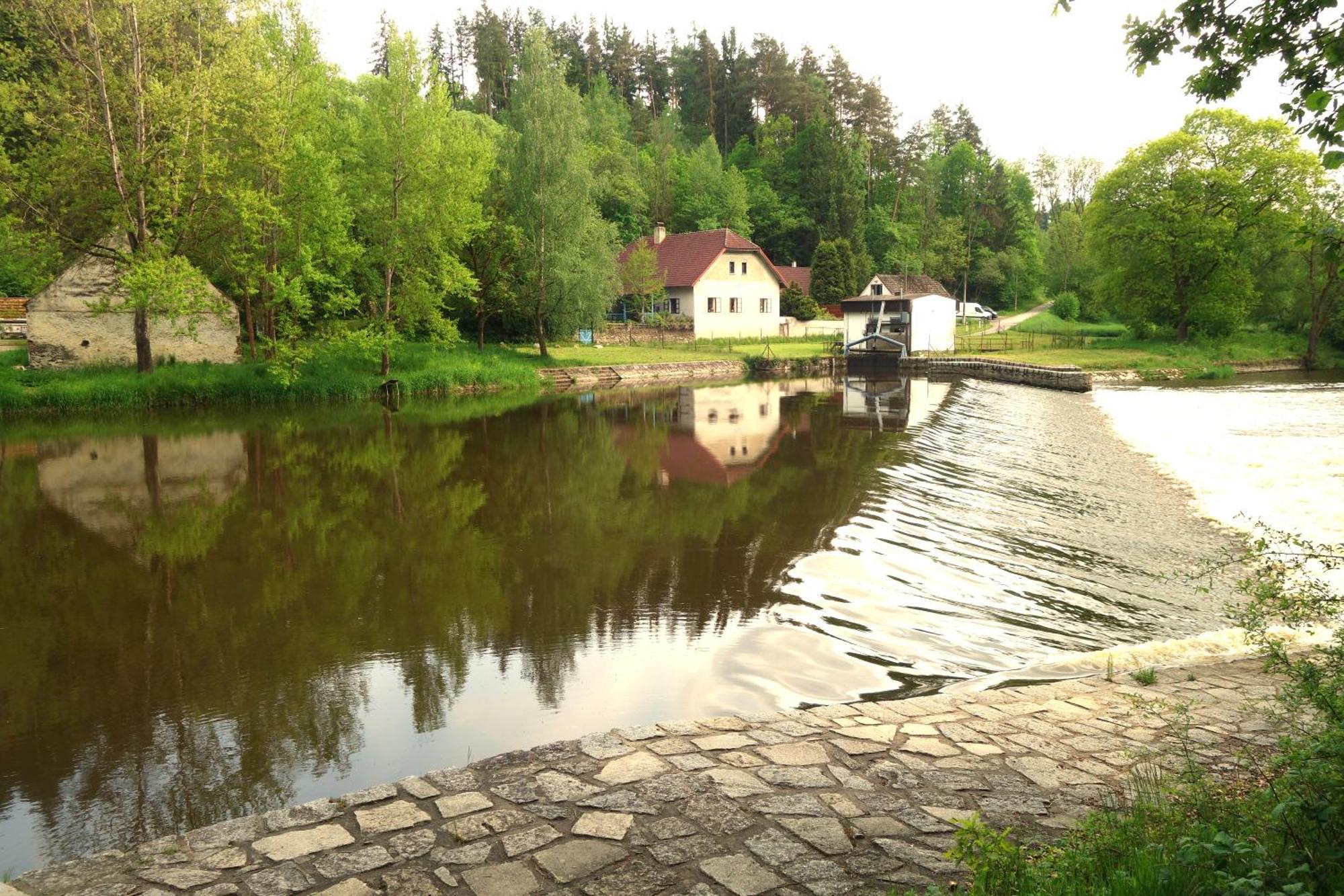 Bejsovcuv Mlyn Villa Bečice Kültér fotó